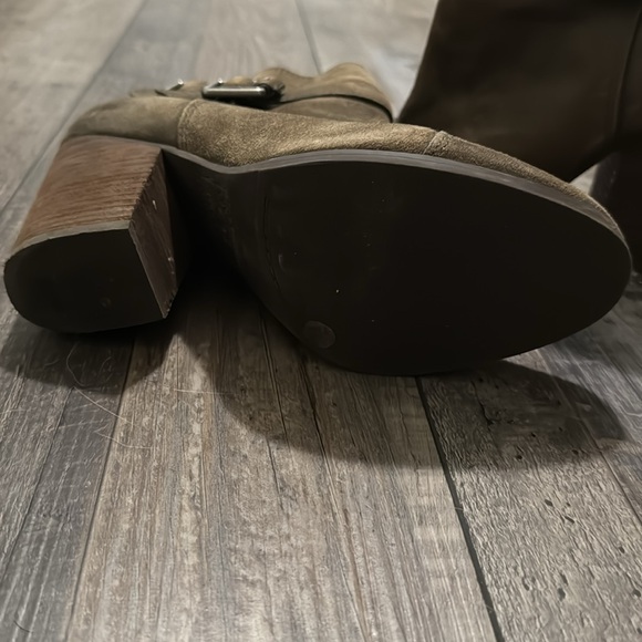 Lucky Brand- Booties - size 8 - Picture 3 of 6